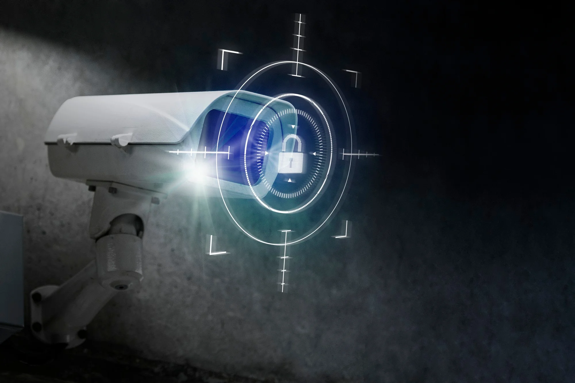 تركيب كاميرات مراقبة CCTV وربطها بالشبكة مع تأمين الوصول وإدارة التسجيلات